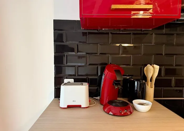 L'etoile Rouge - T2 Proche Gare Et Centre Apartamento