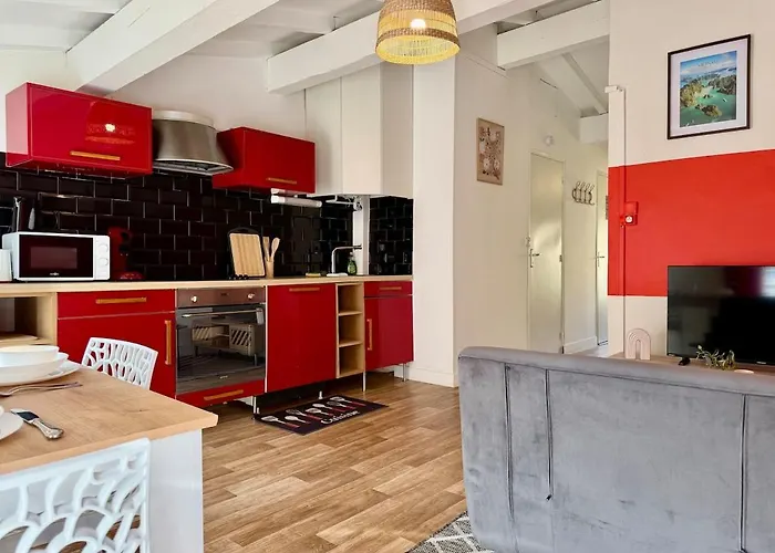 L'etoile Rouge - T2 Proche Gare Et Centre Apartamento *